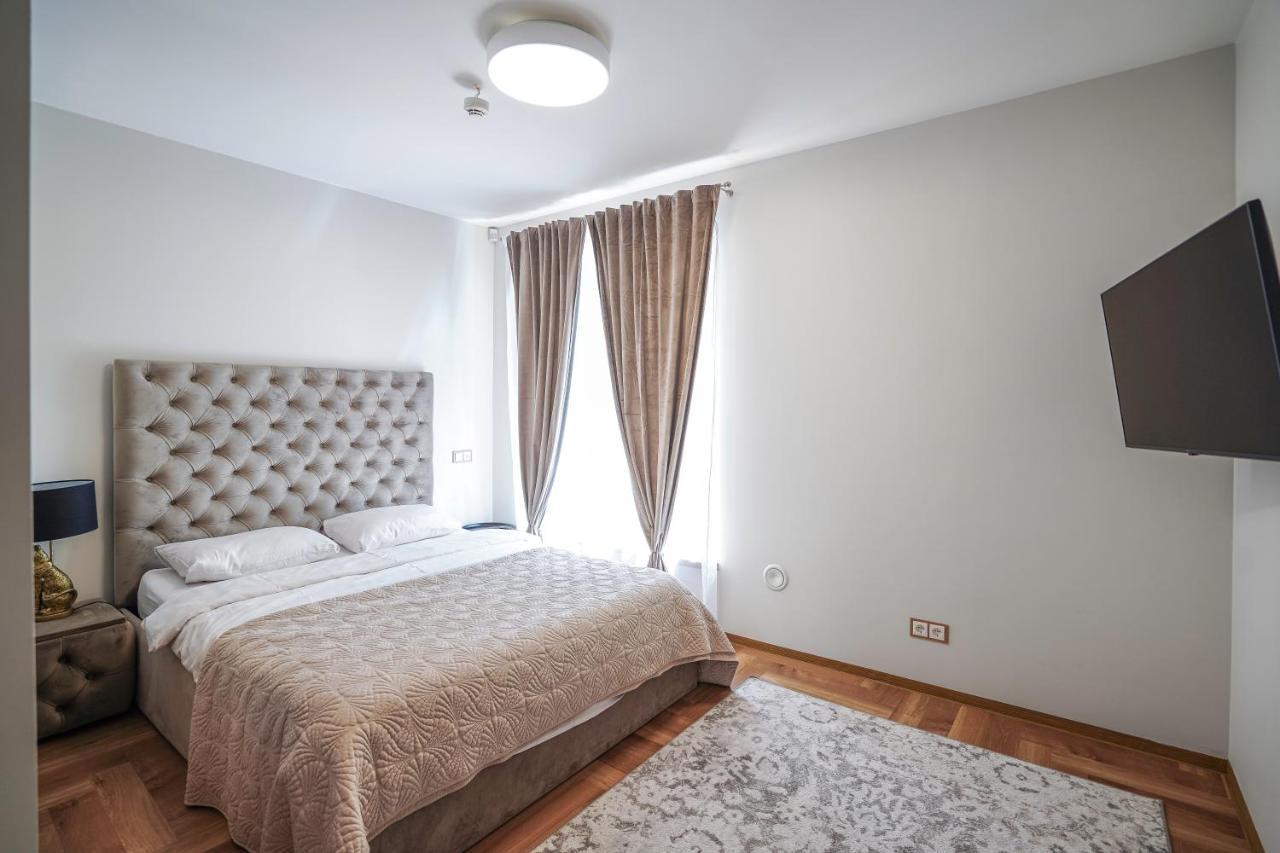 Exclusive Oldnew Apartments In City Center Panevezys Bagian luar foto